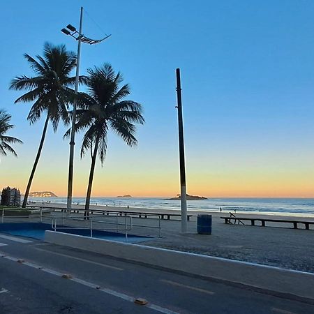 グァルジャーVista Pro Mar - Pe Na Areia - Praia De Pitangueirasアパートメント エクステリア 写真